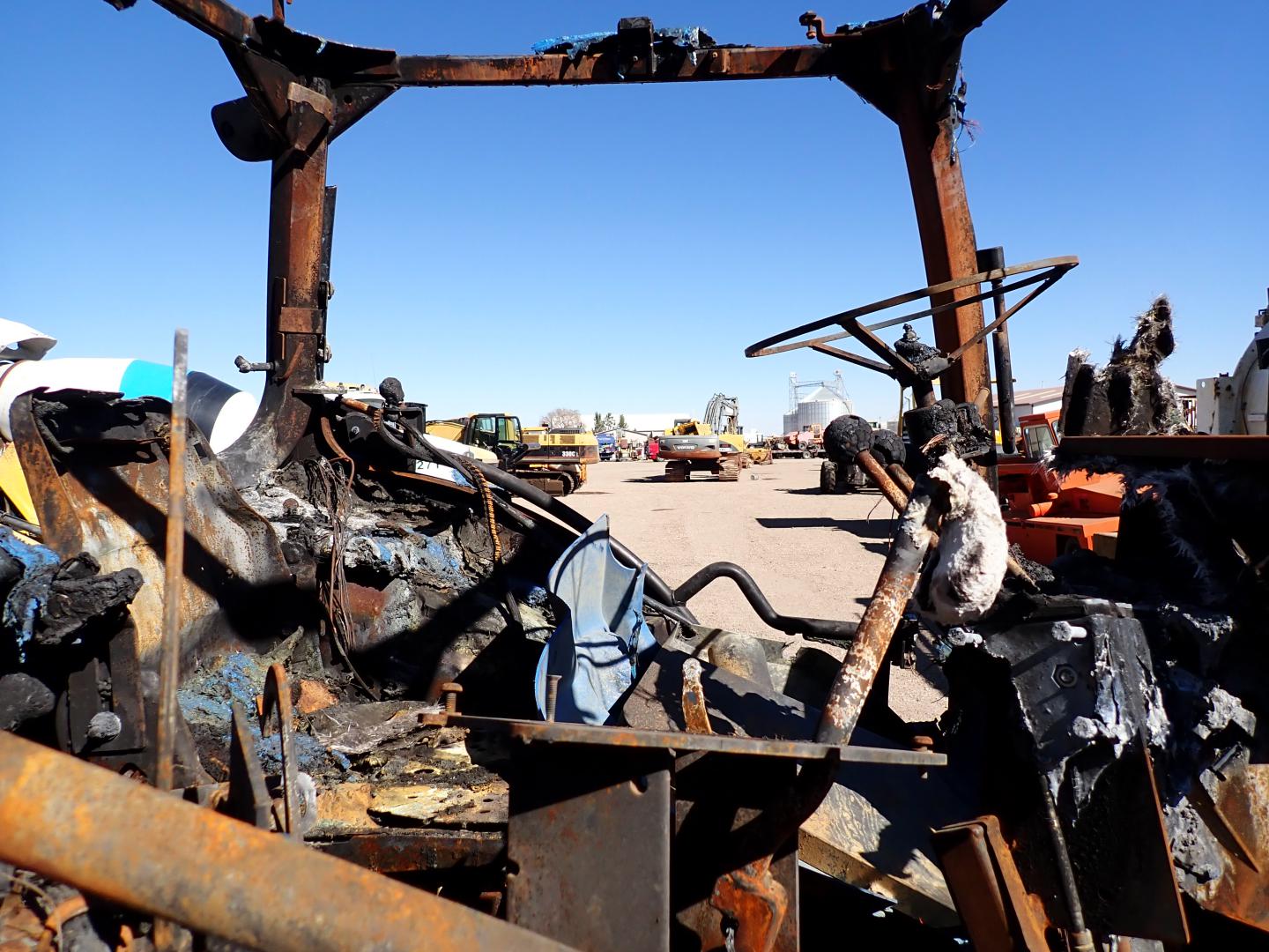 ./imagenes/INVOICE/2019/16456/TRACTOR NEW HOLLAND_T6020 (36).JPG